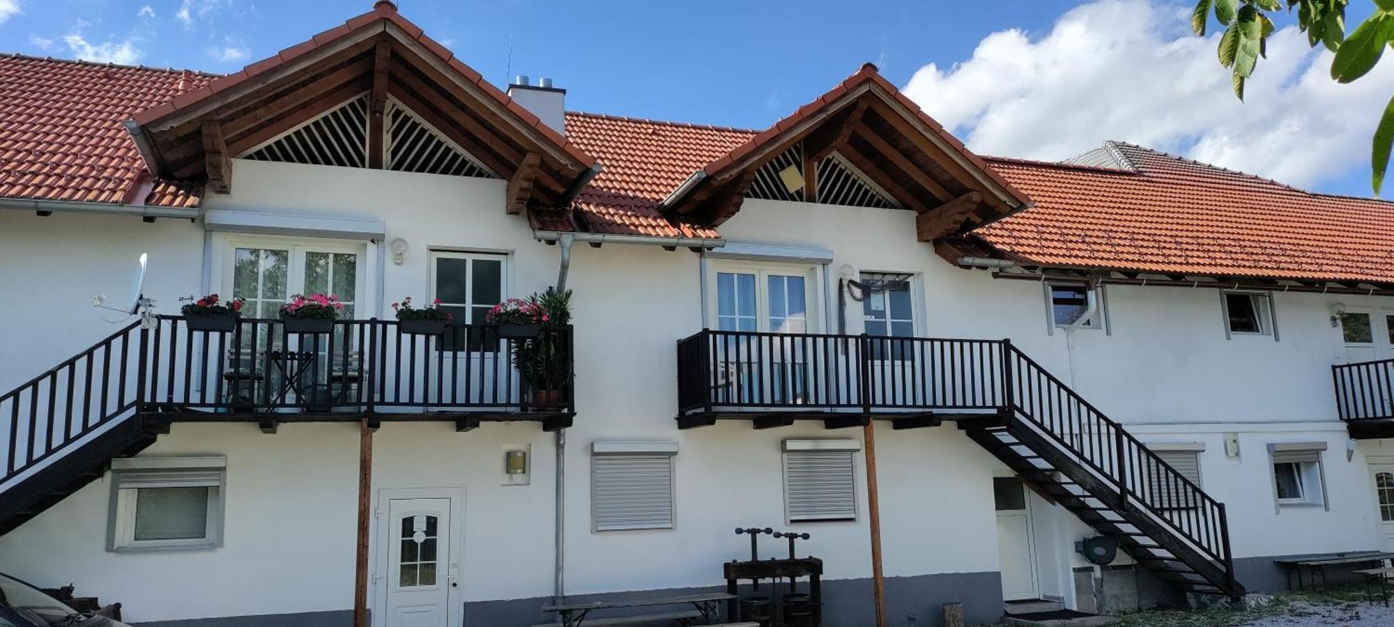 Geinberg Suites & Via Nova Lodges Polling im Innkreis Экстерьер фото