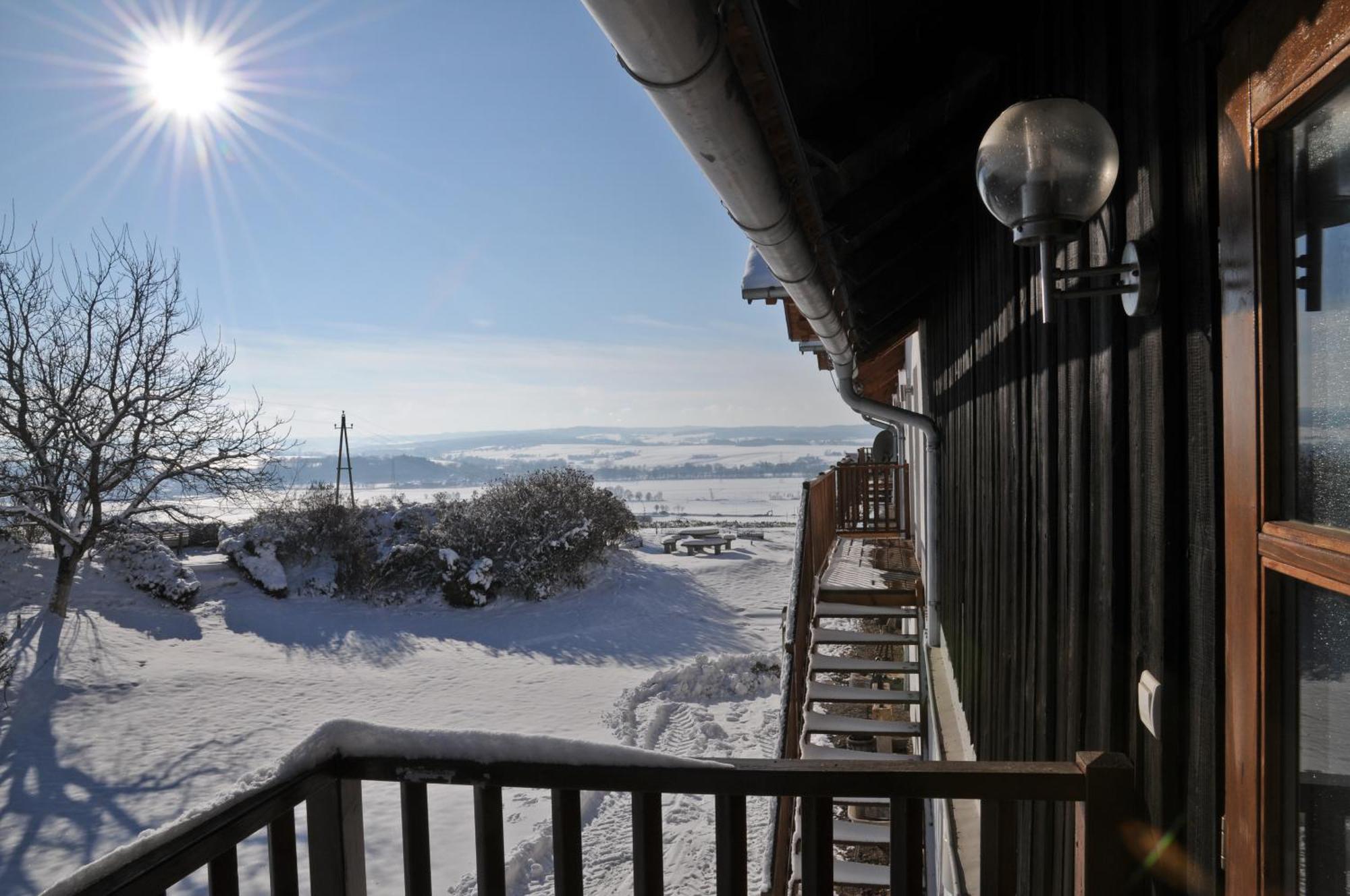 Geinberg Suites & Via Nova Lodges Polling im Innkreis Экстерьер фото